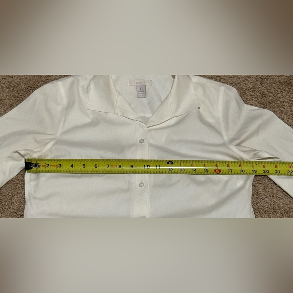 Chico’s White Button Down Dress Shirt Size 0 (US Size Small 4/6) Hidden Buttons - Picture 5 of 6